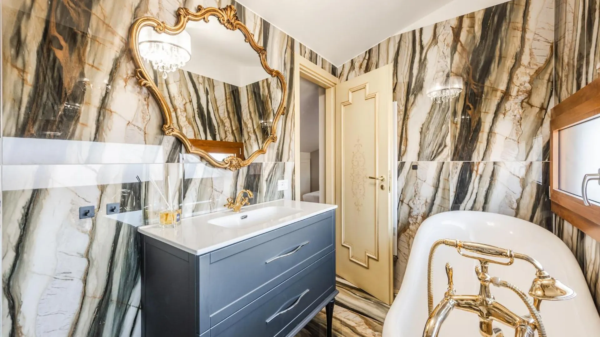 Ab Plus - Via Riva Di Reno 29 Bologna Apartment