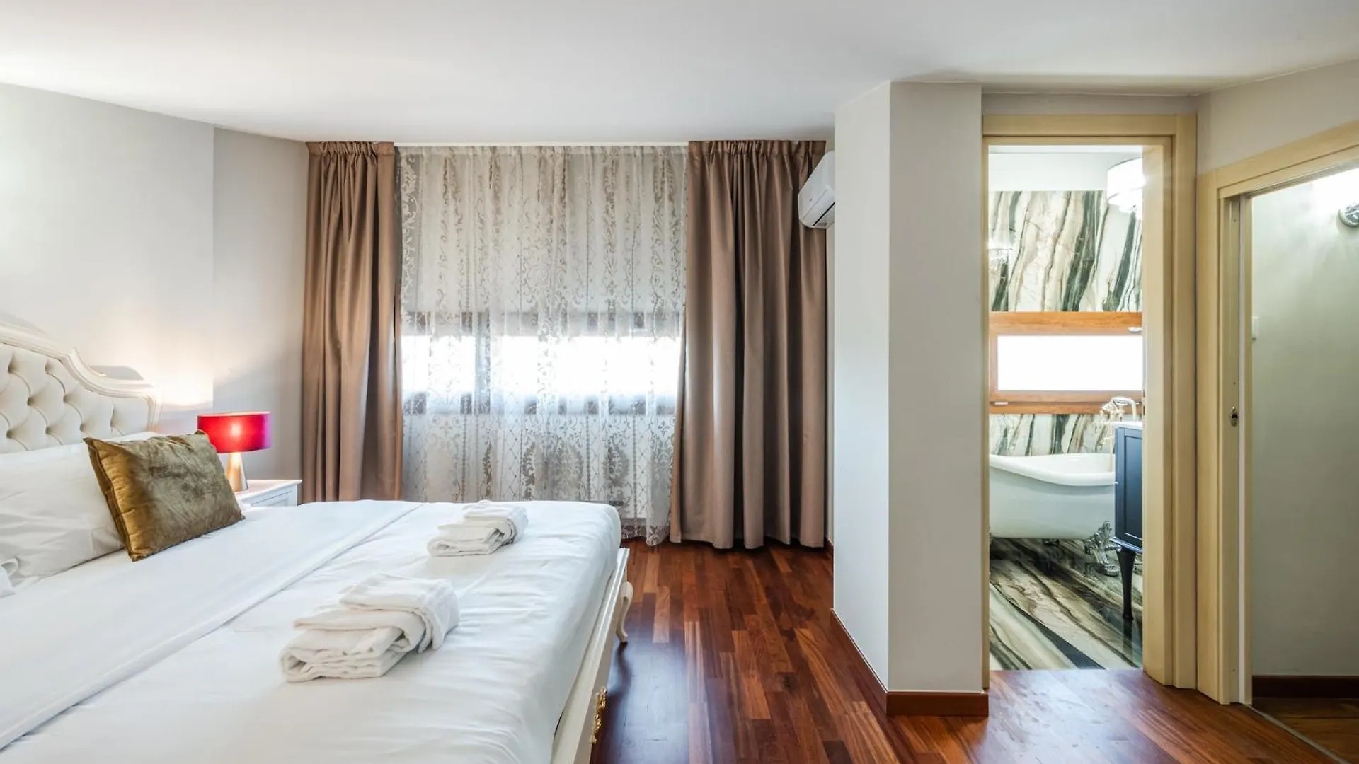 Apartment Ab Plus - Via Riva Di Reno 29 Bologna Italy