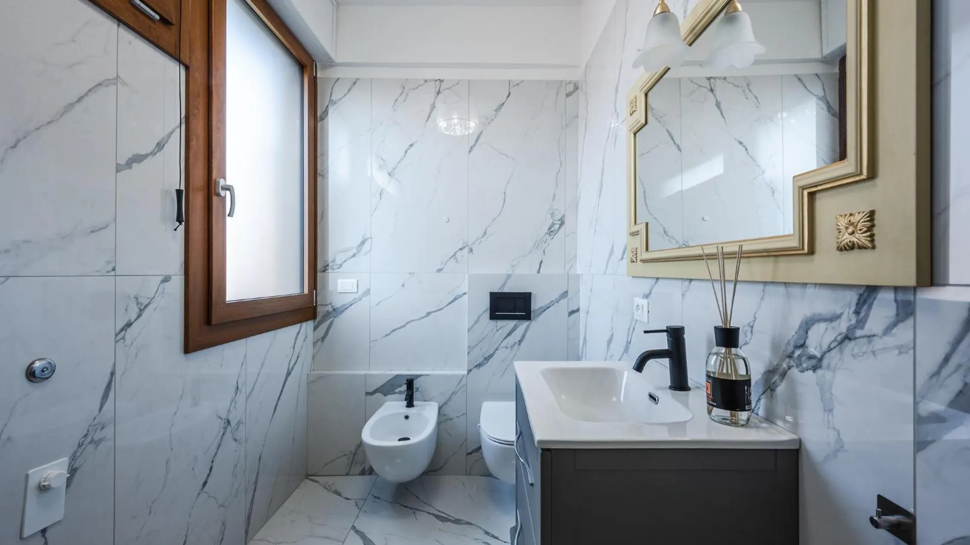 Apartment Ab Plus - Via Riva Di Reno 29 Bologna